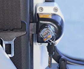 Door safety Renault from model 2000, lockable
