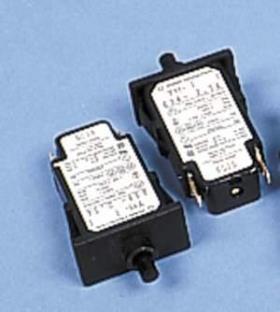 Circuit breaker for 12 and 230 Volt can be used