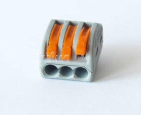 Connection clamp 3-fold