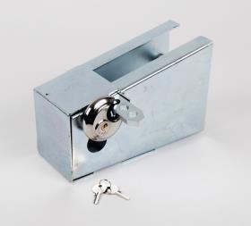 Universal box lock for car trailers