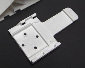 Fastener for shoe-drag, white