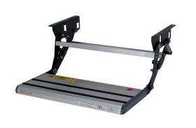 Manual step, aluminium with anti-slip rubber